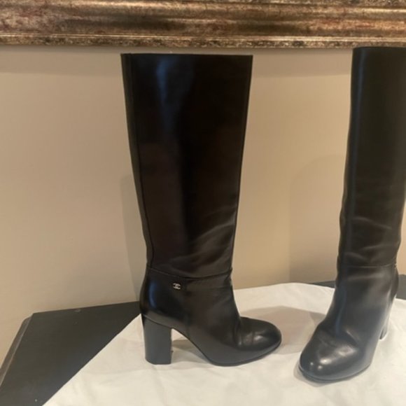 CHANEL Boots - Picture 6 of 16